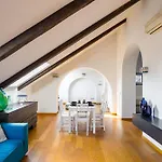 Un Terrazzo Panoramico Su By Wonderful Italy Apartamento Nápoles